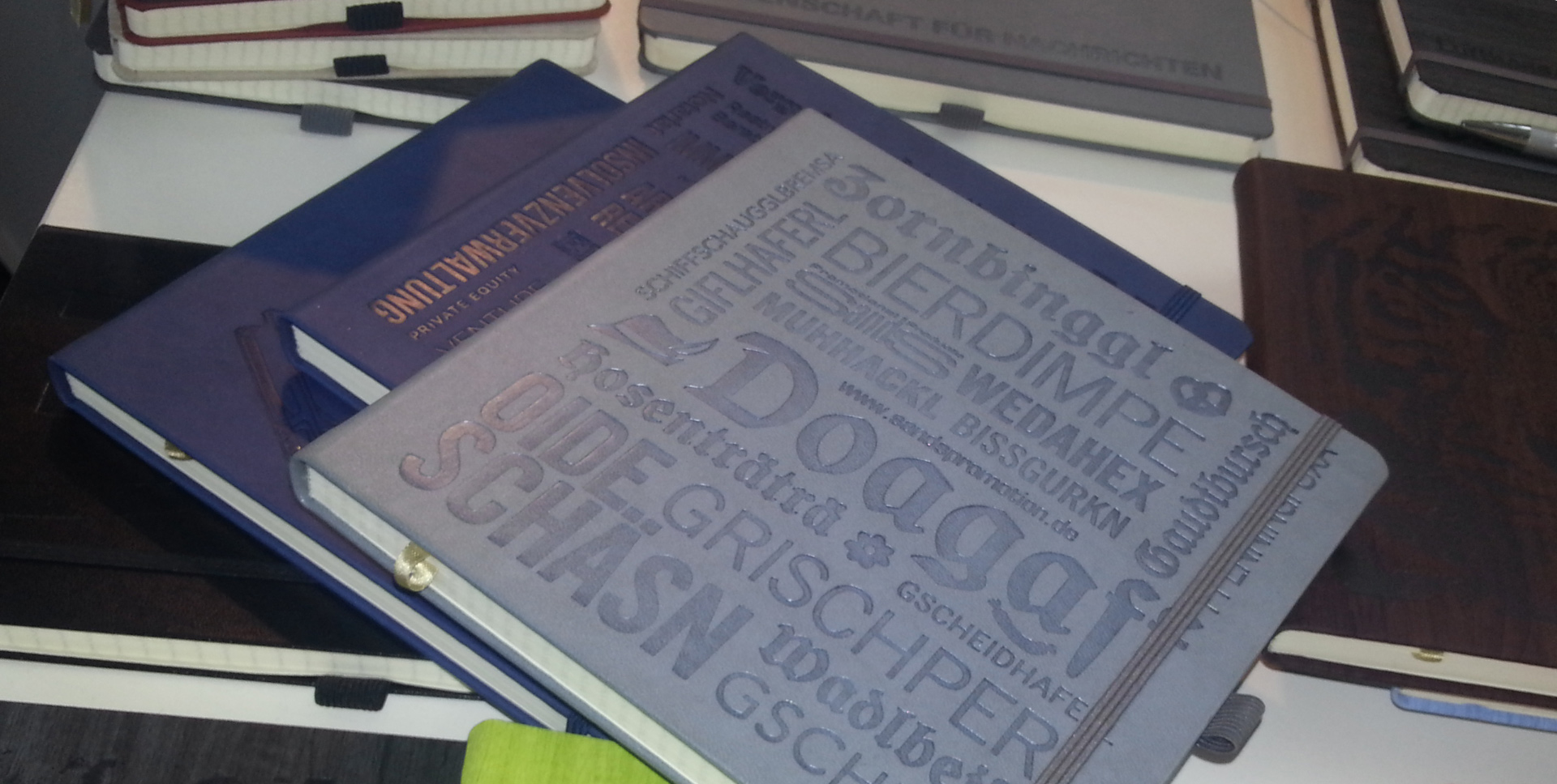 Entschleunigungsfaktor Papier © stapag Papier: Entschleunigungsfaktor im Wandel vom Wegwerf- zum Luxusprodukt